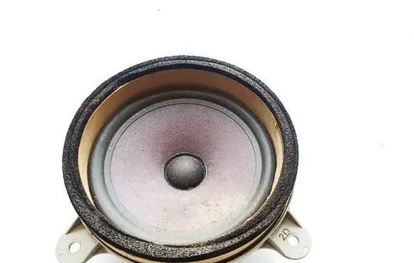 Subaru Outback Front door speaker eas16p639a3