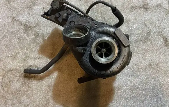 Mercedes-Benz E W211 Turbo A6460960499 6460960499