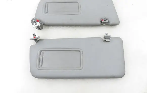 Toyota RAV 4 (XA20) Sun visor clip/hook/bracket