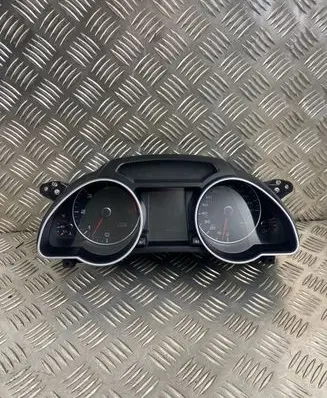 Audi A5 8T 8F Speedometer (instrument cluster) 8T0920984K