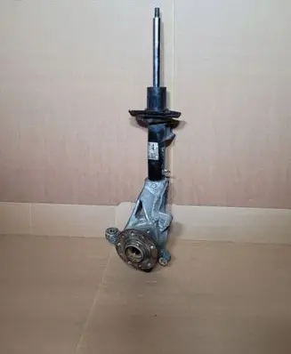 Volkswagen Tiguan Front wheel hub spindle knuckle 5Q0407258C