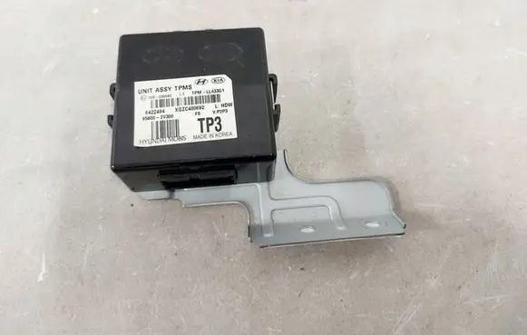Hyundai Veloster Tire pressure control unit TPMS 95800-2V300