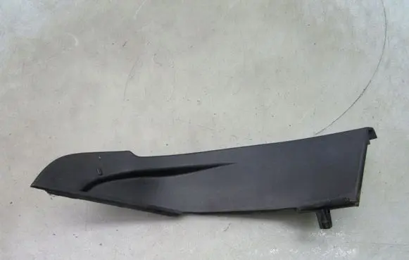 KIA Sportage Engine hood trim