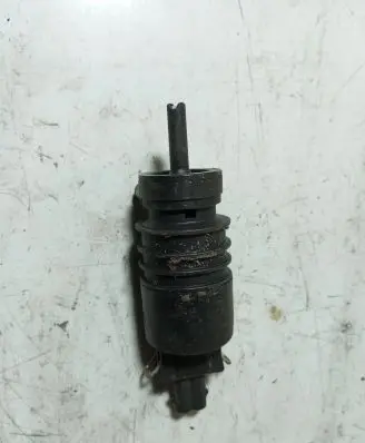 Opel Astra H Windscreen/windshield washer pump 90585762 PA66RGF2 A66B613