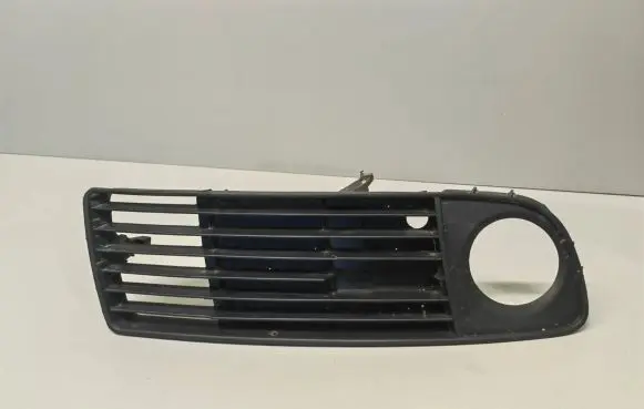 Audi A6 S6 C5 4B Front bumper lower grill