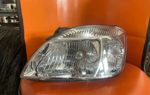 KIA Rio Headlight/headlamp 921011G0L
