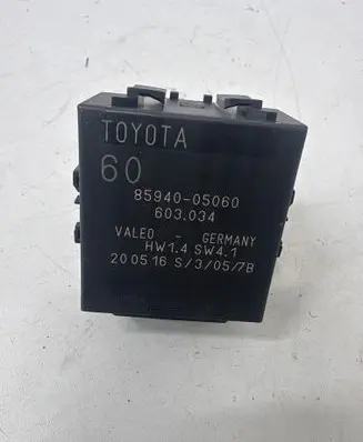 Toyota Avensis T270 Window wiper relay 8594005060 603034