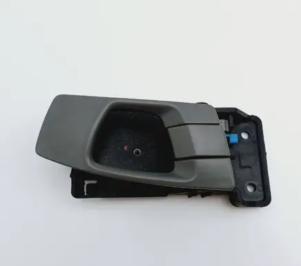 KIA Carens I Front door interior handle OK2FA59330