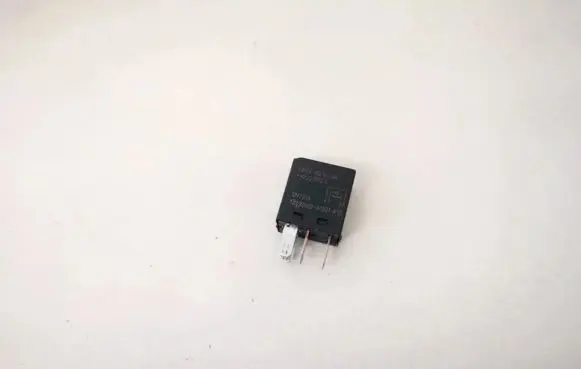 Ford Mondeo Mk III Other relay 2w9314b192ba