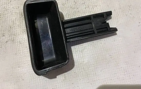 Mercedes-Benz CLC CL203 Hand brake release handle 2034270620 A2034270620