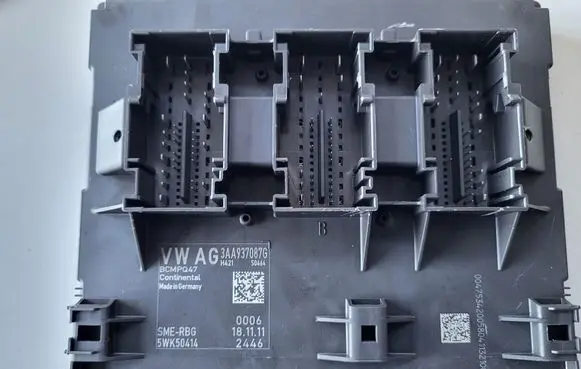Volkswagen PASSAT B7 Other control units/modules