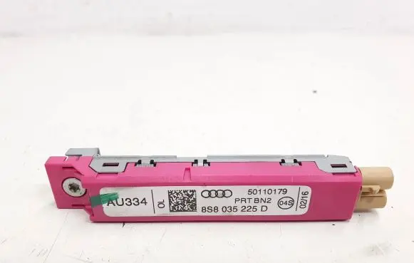 Audi TT TTS RS Mk3 8S Aerial antenna amplifier 8S8035225D