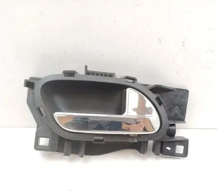 Peugeot 207 CC Front door interior handle 96555516VD