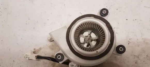 Lexus RX 330 - 350 - 400H Hybrid/electric vehicle battery fan G923048010 1172003942