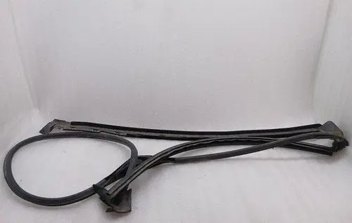 Lamborghini LP 640-4 Front door rubber seal 4T0837912