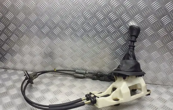 Hyundai Accent Gearbox retarder lever 