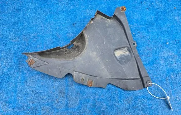 BMW 4 F32 F33 Front wheel arch liner splash guards 8054552
