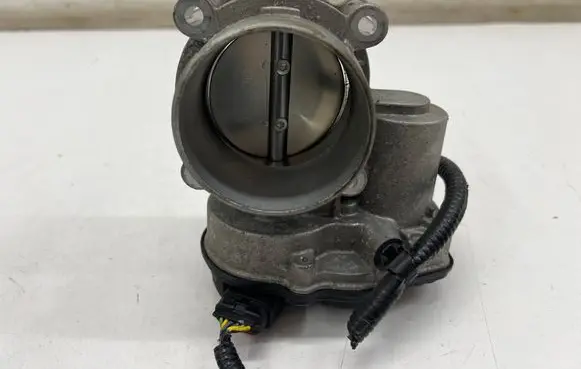 Ford Mondeo MK V Throttle valve DS7E9F991AK