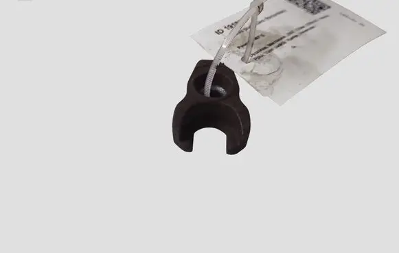 Peugeot 407 Fuel Injector clamp holder