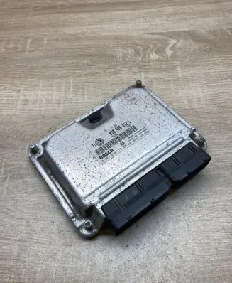Volkswagen Golf IV Engine control unit/module ECU 038906012L 0281010112