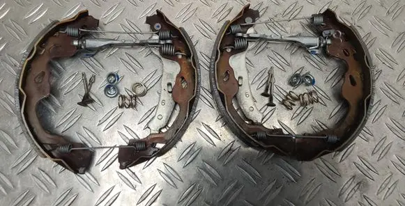 Toyota Aygo AB40 Brake pads (rear) 