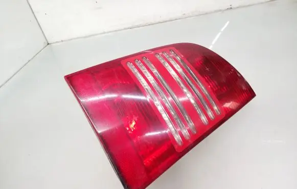 Skoda Octavia Mk1 (1U) Rear/tail lights 1U9945095 1U9945111 1U9945257
