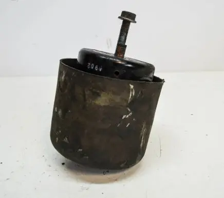 Volkswagen Phaeton Engine mount bracket