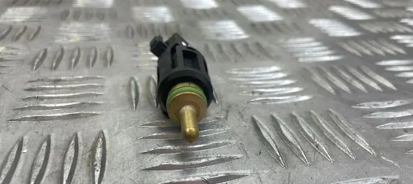 BMW 1 E81 E87 Coolant temperature sensor 1362143307702