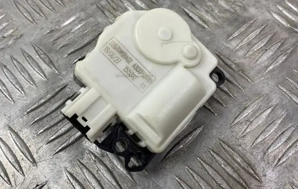Dodge Durango Air flap motor/actuator D267DW9BA02
