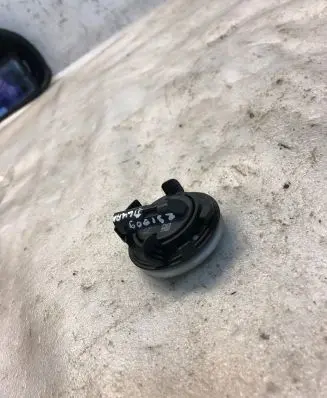 Volkswagen Tiguan Airbag deployment crash/impact sensor 5q0959354