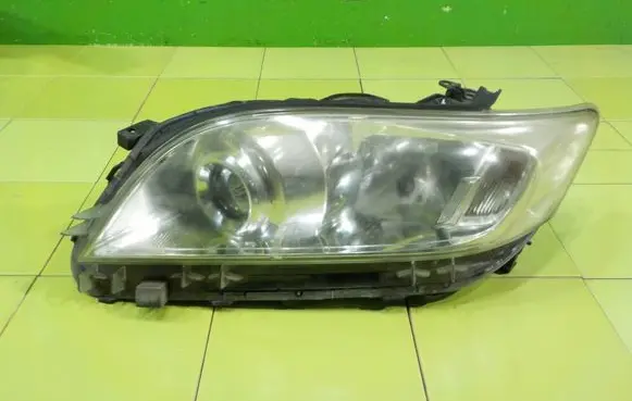 Toyota RAV 4 (XA30) Headlight/headlamp PRZOD 18AB3