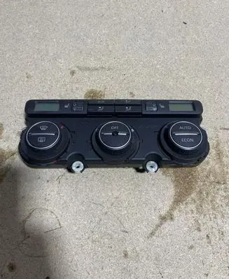 Volkswagen PASSAT B6 Climate control unit SUSILDOMAISLANGAIS