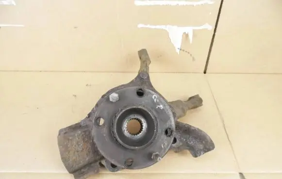 Fiat 500 Cinquecento Front wheel hub spindle knuckle