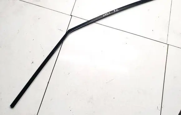 Land Rover Range Rover Evoque L538 Front door glass trim molding bj32208a96a bj32-208a96-a