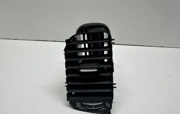 Dodge Charger Dash center air vent grill L0202802DX9AC 500344120 101395050BLR