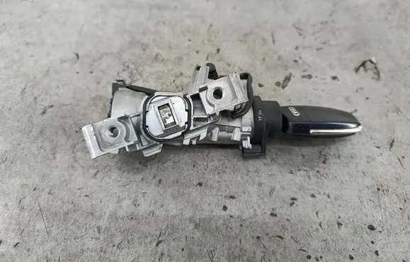 Audi A3 S3 8P Ignition lock