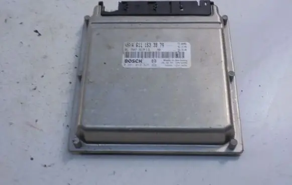 Mercedes-Benz Sprinter W901 W902 W903 W904 Engine control unit/module ECU A6111533879