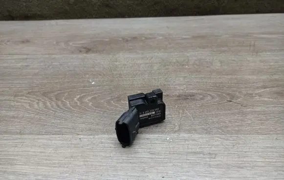 Volvo V70 Air pressure sensor 8677288 0261230909