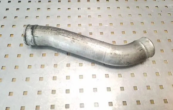 BMW 5 E39 Intercooler hose/pipe