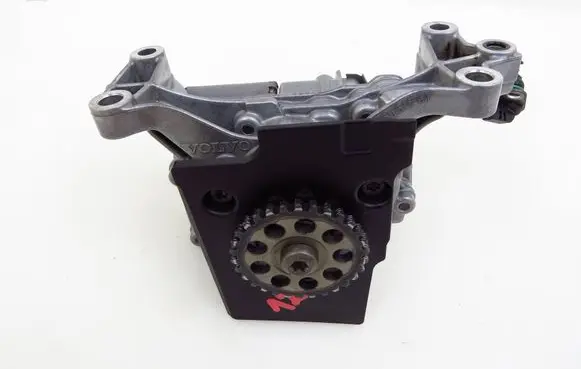 Volvo S60 Oil pump 31430089