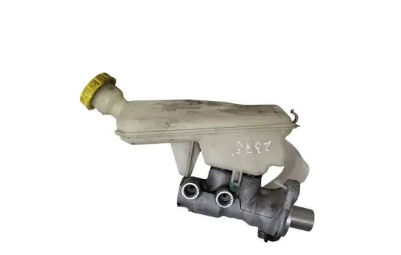 Peugeot 208 Master brake cylinder 32069745