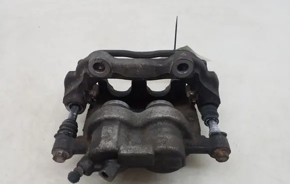 Mercedes-Benz GLK (X204) Front brake caliper A2044214181