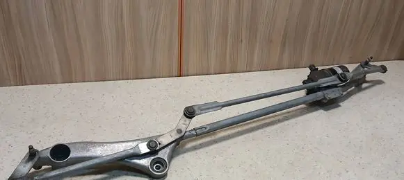 Mercedes-Benz A W169 Front wiper linkage and motor 404902 A1698200042 A1698200300