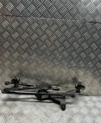 Hyundai Tucson TL Front wiper linkage and motor 98100D3900 03524615 0352461