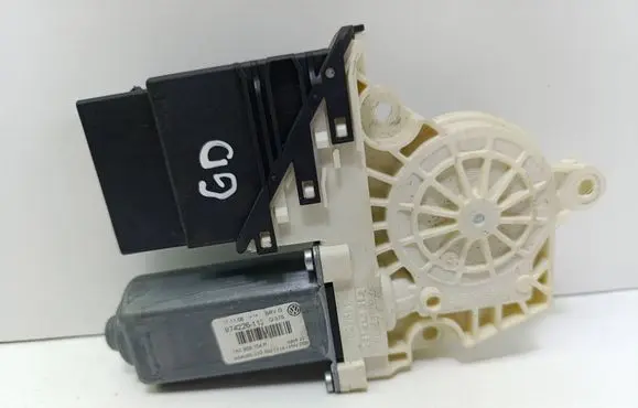 Volkswagen PASSAT B6 Rear door window regulator motor 1K0959704P