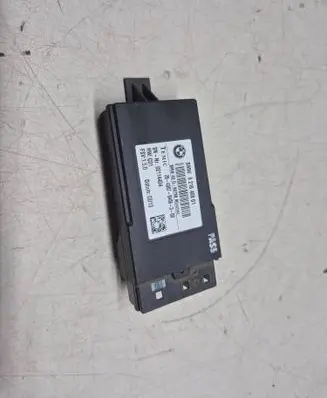 BMW 5 F10 F11 Seat heating relay 921646801