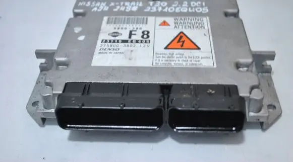 Nissan X-Trail T30 Engine control unit/module 23710EQ405