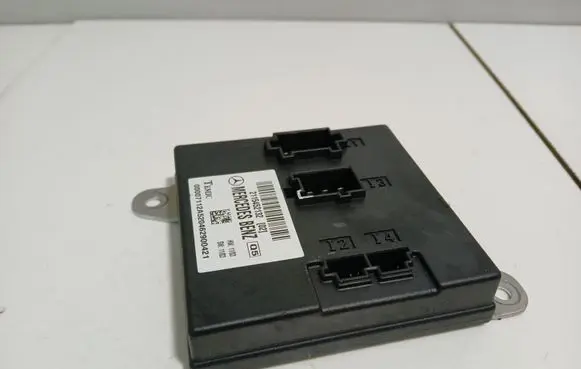 Mercedes-Benz E W211 Comfort/convenience module 2115452132
