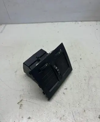 Skoda Octavia Mk2 (1Z) Rear air vent grill 1Z0819203 4907 1802