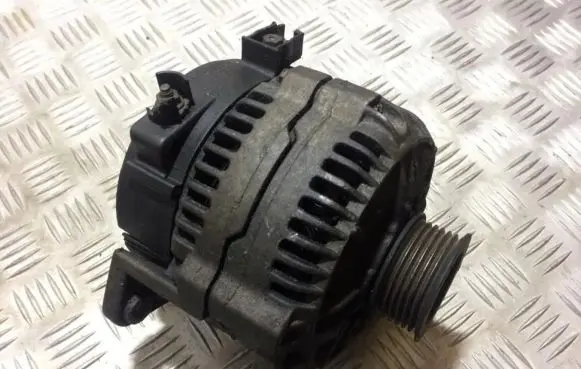 Ford Mondeo MK I Generator/alternator 93BB10300AE 93BB-10300-AE